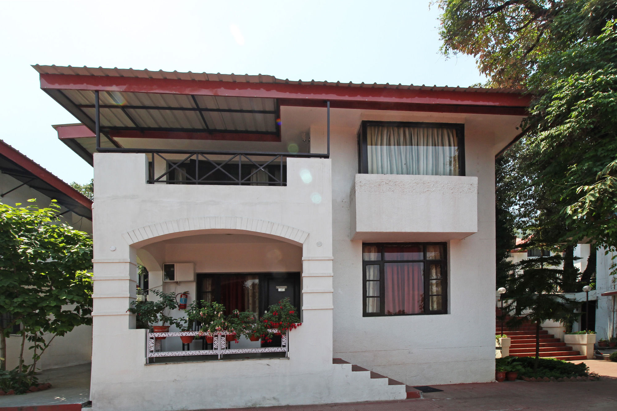 מוסורי Oyo 5248 Surbee Resorts מראה חיצוני תמונה
